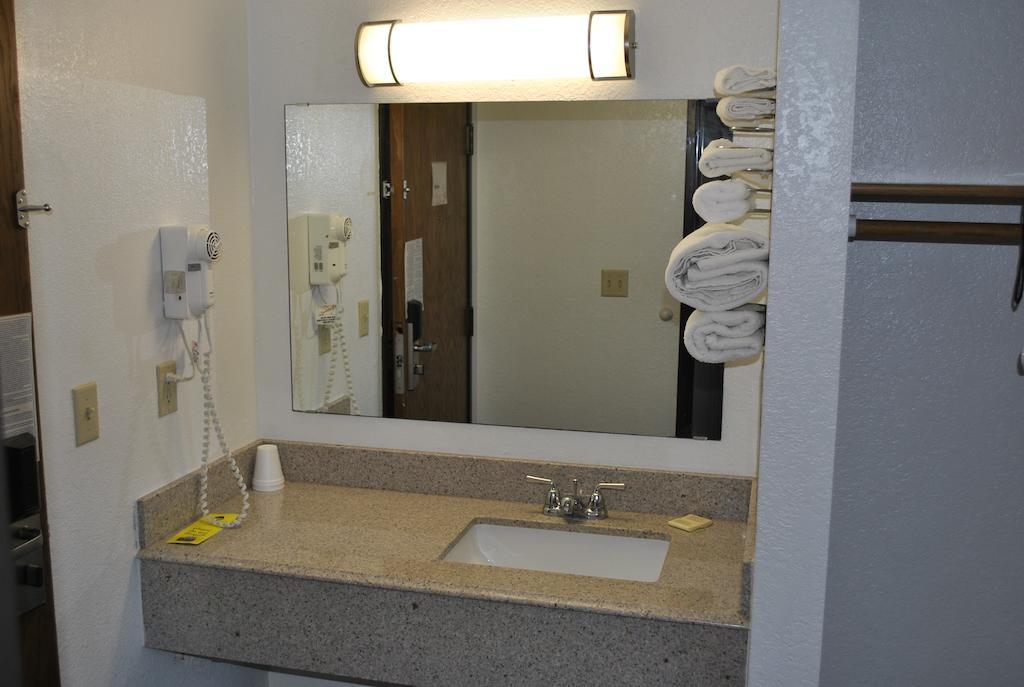 Waconia Inn And Suites 객실 사진
