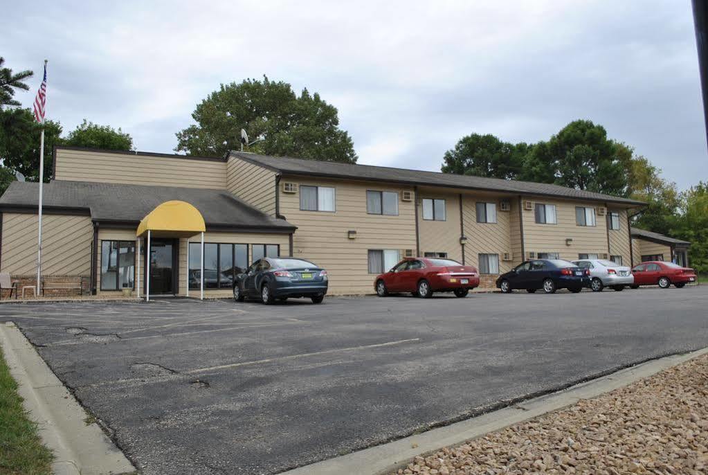 Waconia Inn And Suites 외부 사진