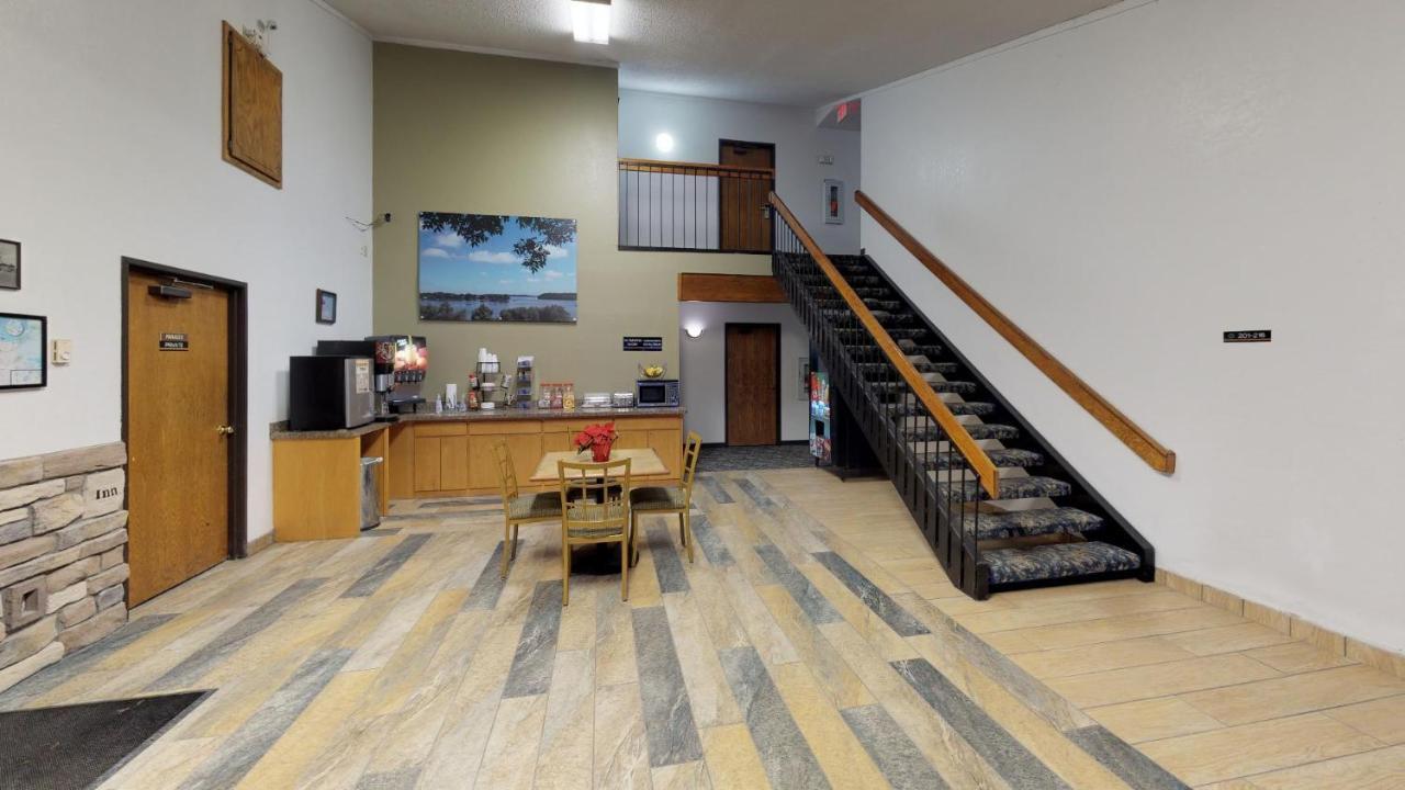 Waconia Inn And Suites 외부 사진