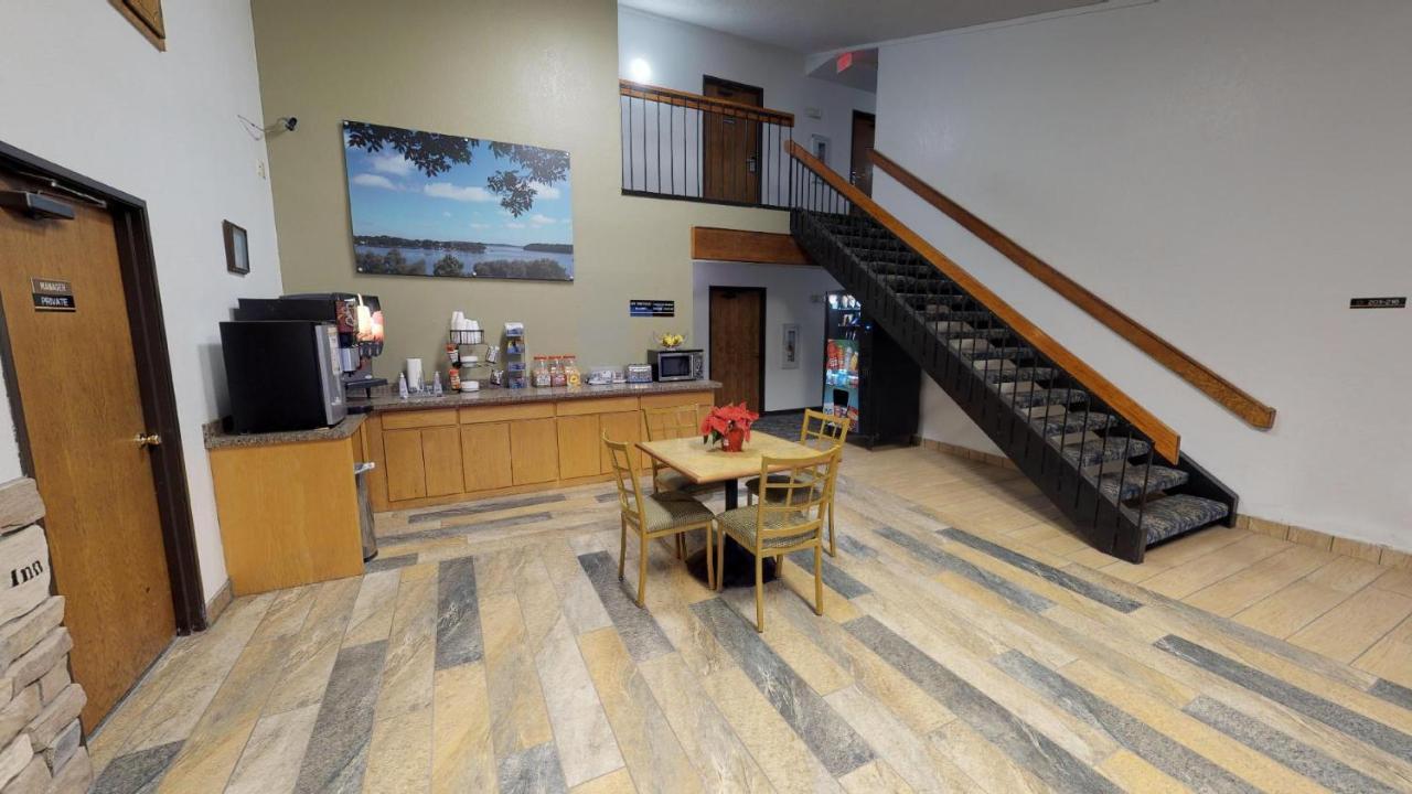 Waconia Inn And Suites 외부 사진